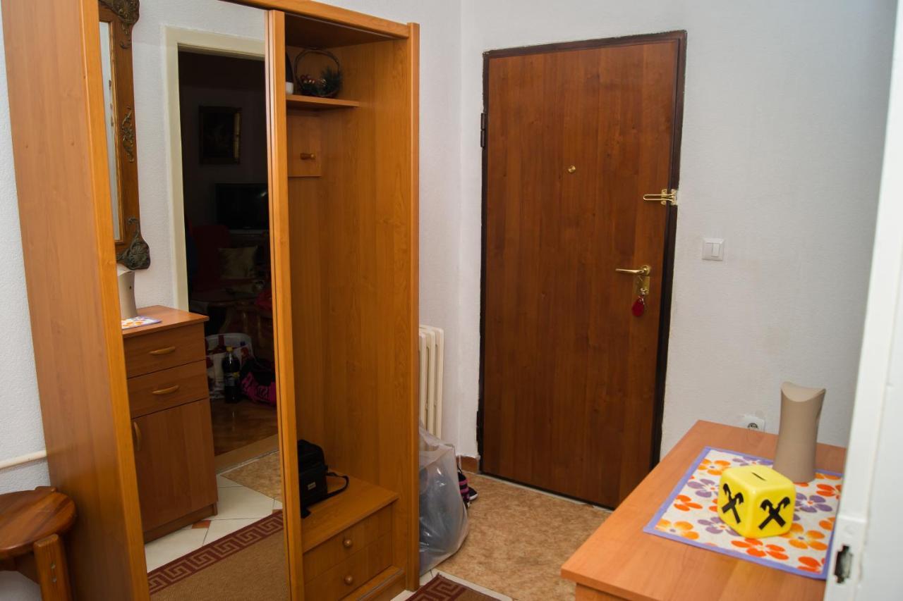 Trosoban Stan U Zenici Lejlighed Zenica Eksteriør billede